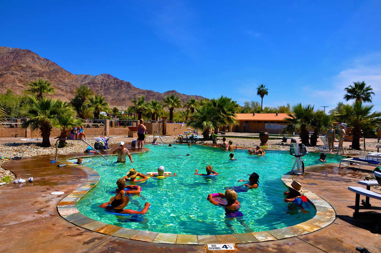 Beautiful Blue Skies over the Pools at Glamis North Hot Springs Resort